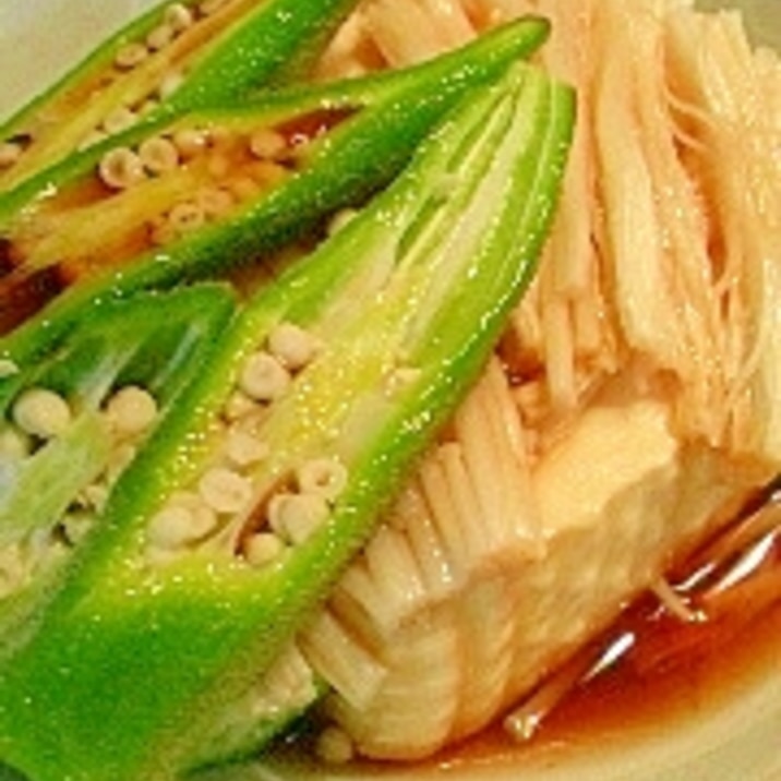 レンジで簡単!オクラとエノキの温豆腐♪